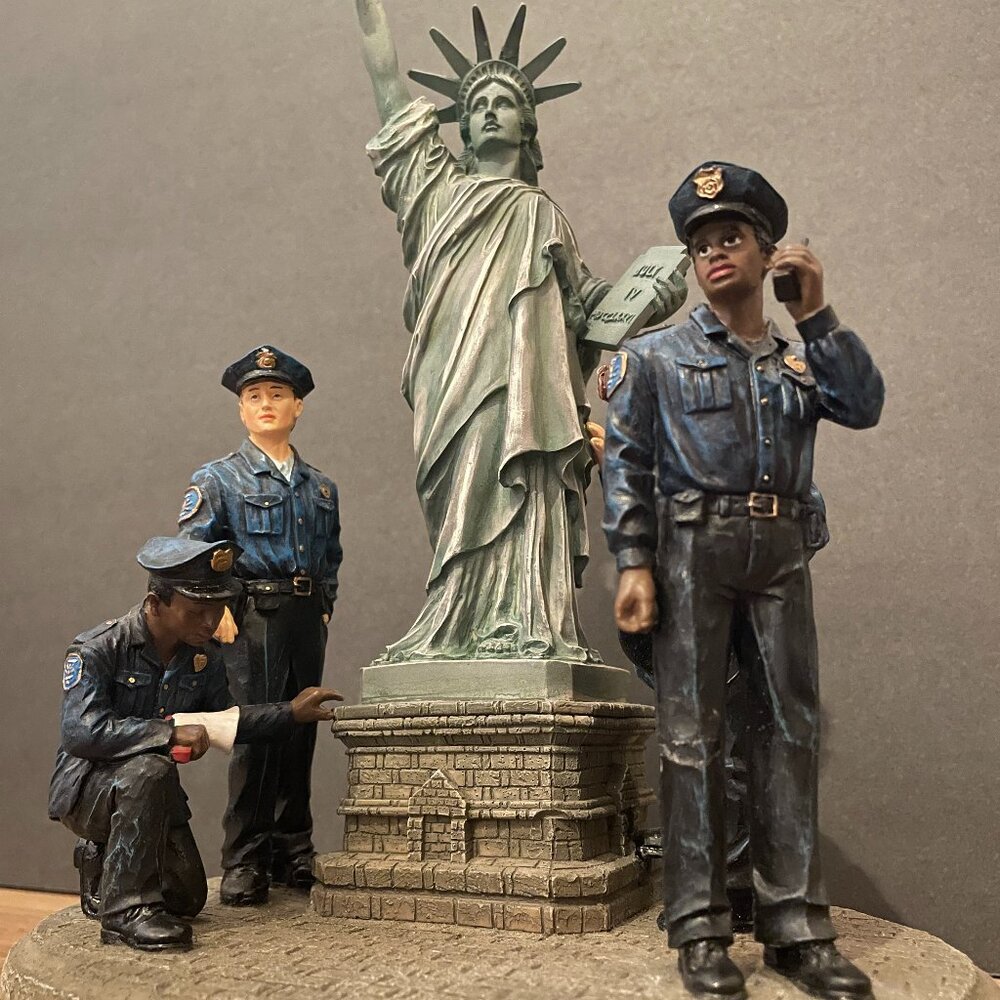 Vanmark Collection, Blue Hats of Bravery Limited Rare Vintage Liberty Figurine